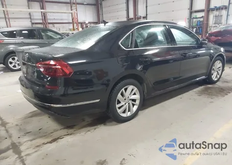 2018 Volkswagen Passat 2.0T Se z USA, uszkodzony, nr VIN 1VWBA7A33JC018965